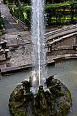 Tivoli, villa d'Este, Fontana dei Draghi. 